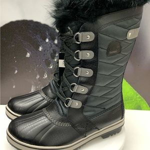 Brand New!! Sorel Tofino II Boot Size 7 YOUTH or 8.5 Womens /Black
